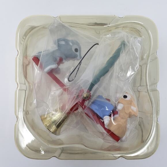 Hallmark 1991 Friends are Fun Handcrafted Keepsake Holiday Christmas Ornament - Picture 7 of 7